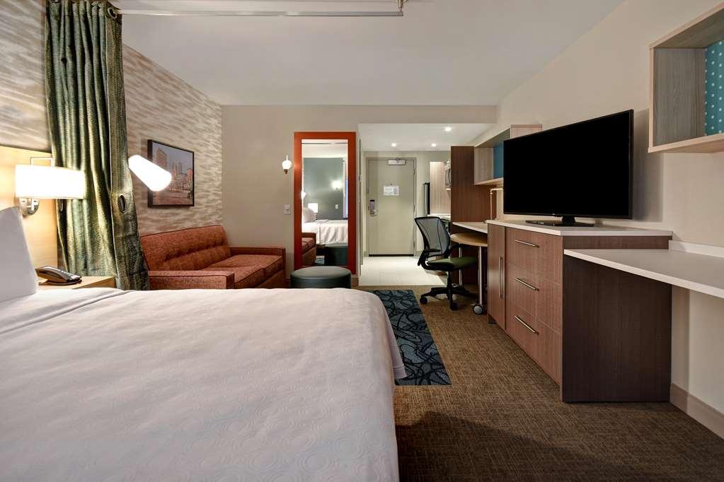 Home2 Suites By Hilton Boston South Bay Room photo